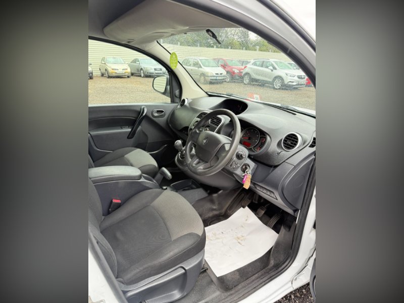 /photos/12563/6ae84182-7096-4bd5-9224-917491fa824b_i800x600.jpg